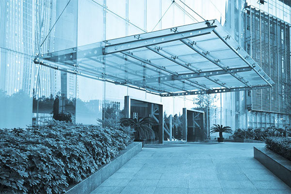 Benefits of Using Glass Canopies in Modern Architecture