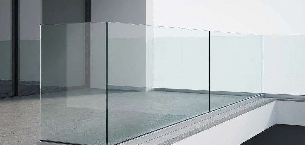 Why Trade Professionals Should Never Compromise on Glass Fittings