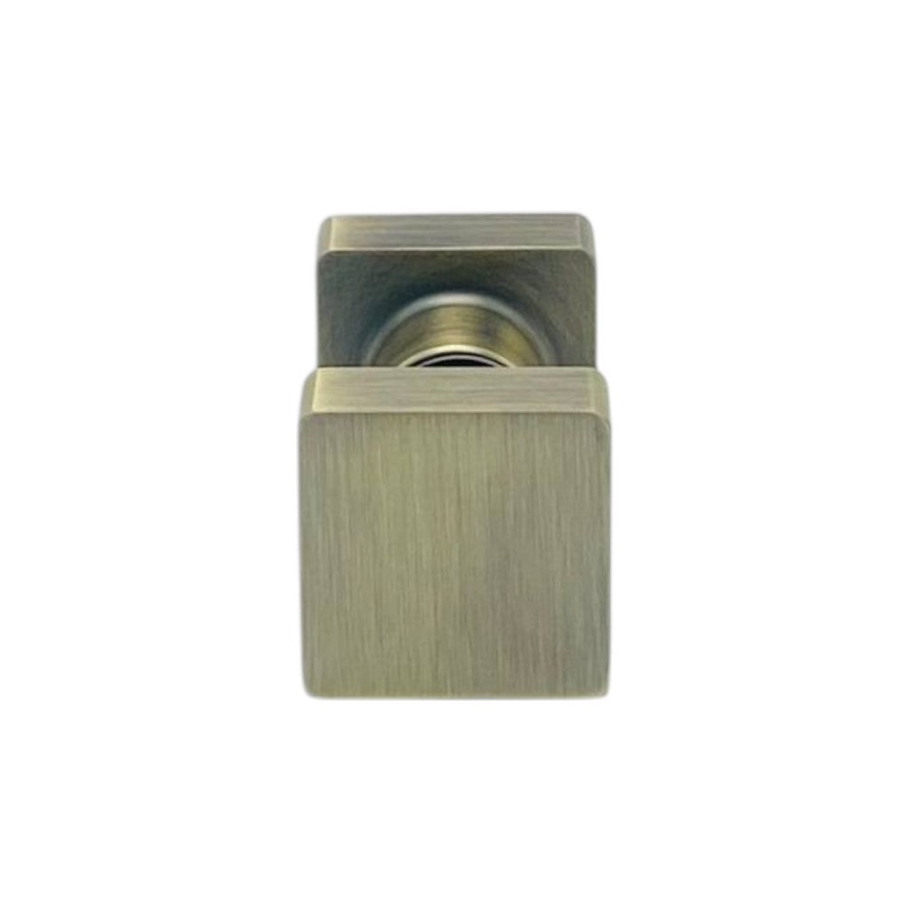 Double Pull Knob